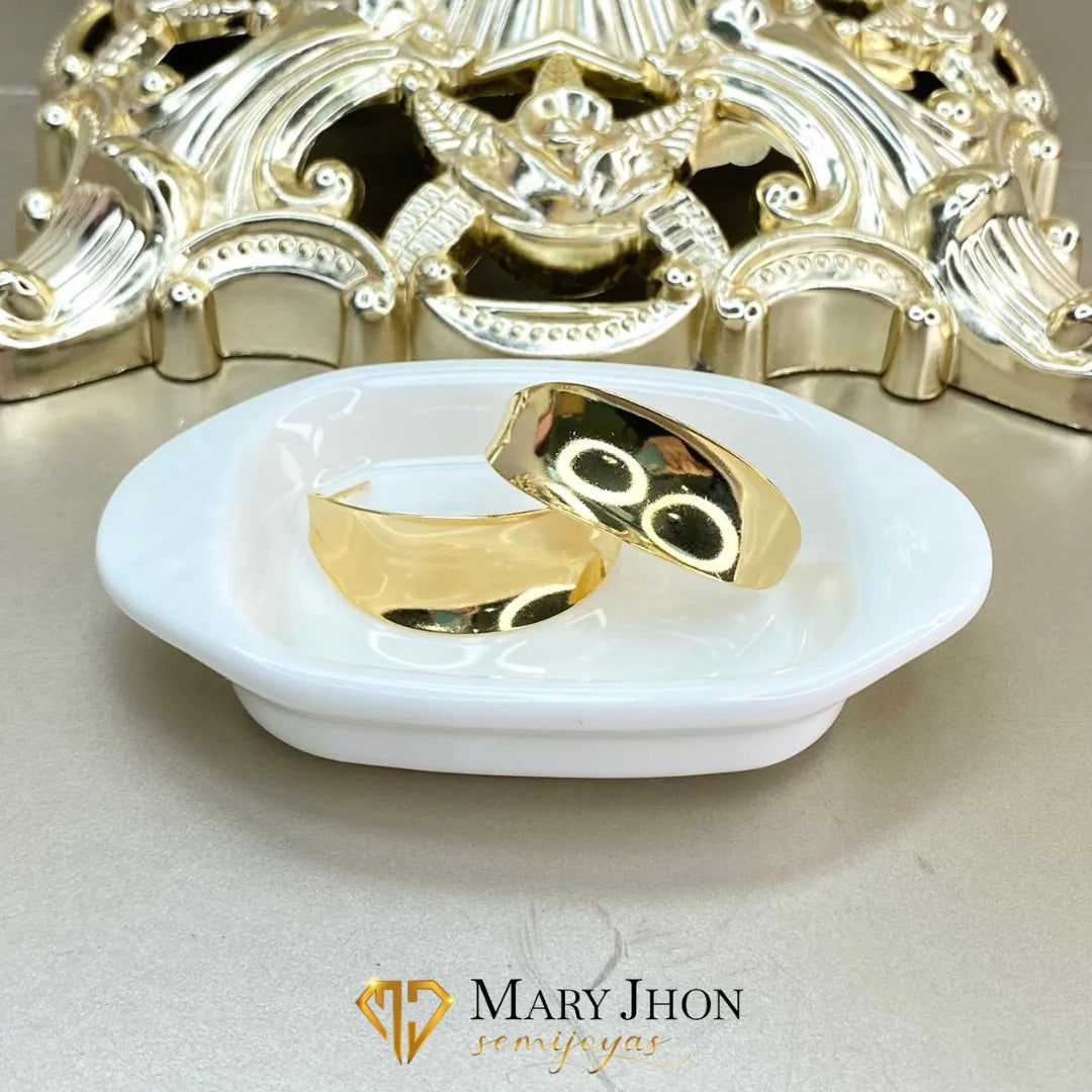 ✨ Aros dorados anchos de diseño liso ✨