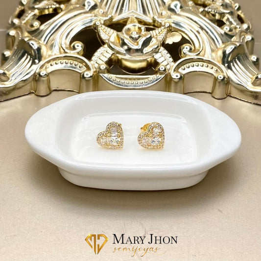 ✨ Aros dorados en forma de corazón ✨